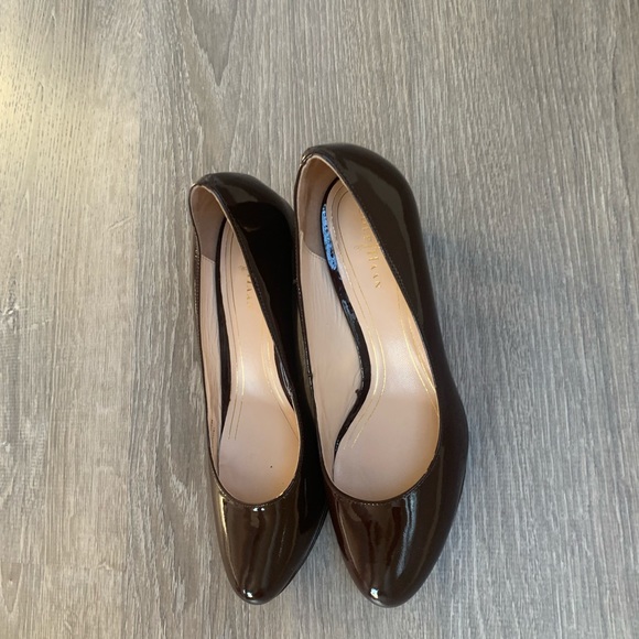 Cole Haan patent leather pumps - Picture 5 of 10